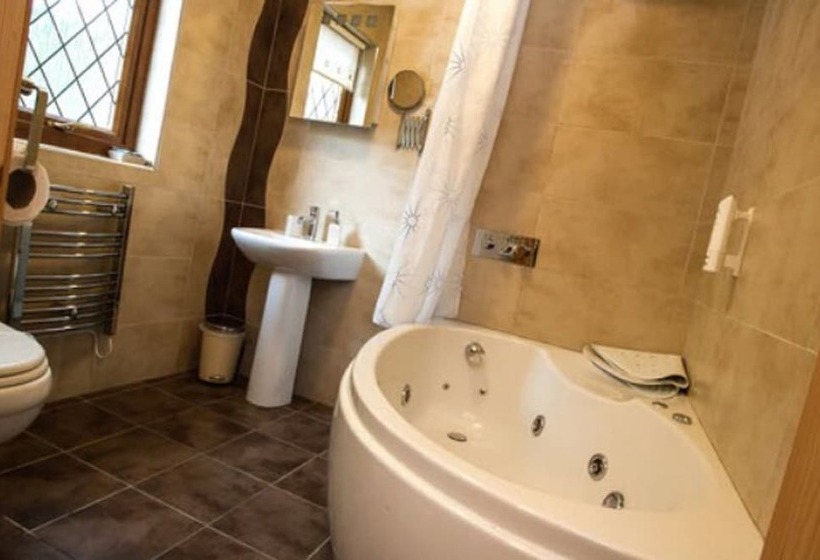 فندق Cairndow Stagecoach Inn