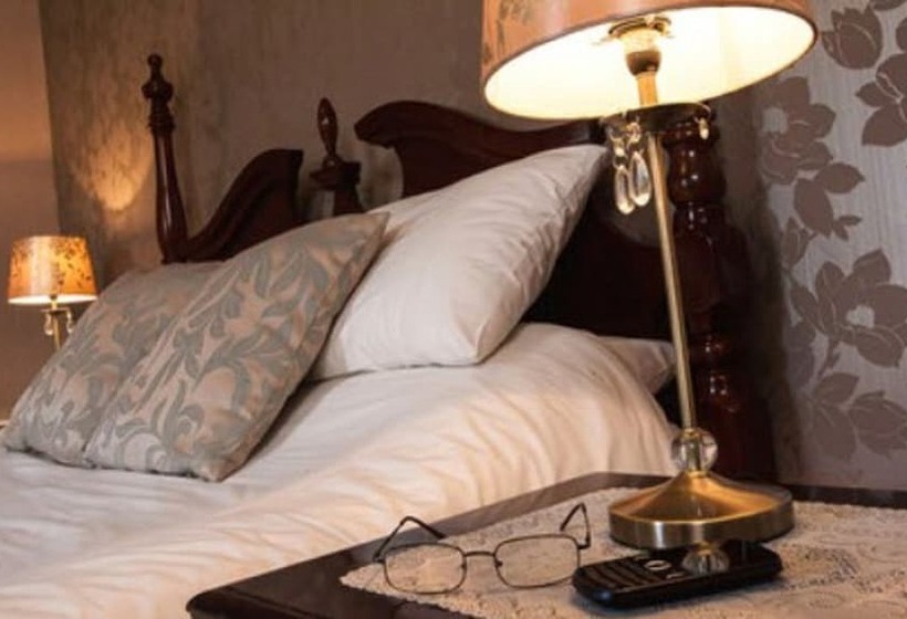 فندق Cairndow Stagecoach Inn