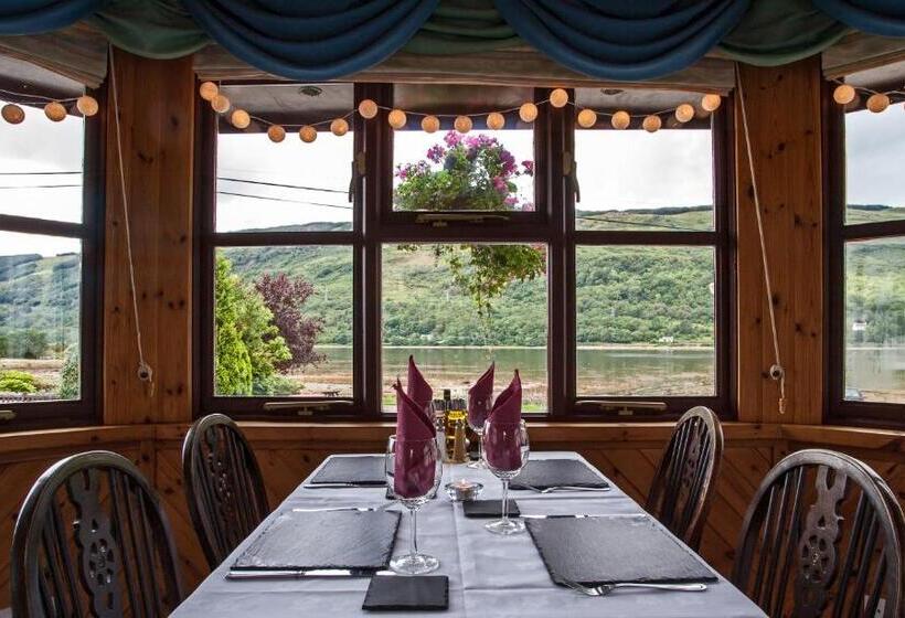 فندق Cairndow Stagecoach Inn