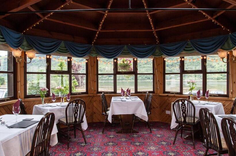 فندق Cairndow Stagecoach Inn