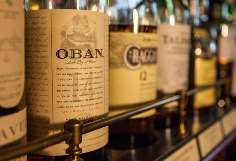 فندق Cairndow Stagecoach Inn