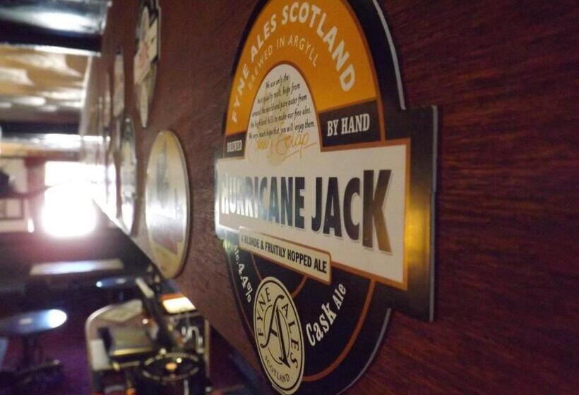 فندق Cairndow Stagecoach Inn