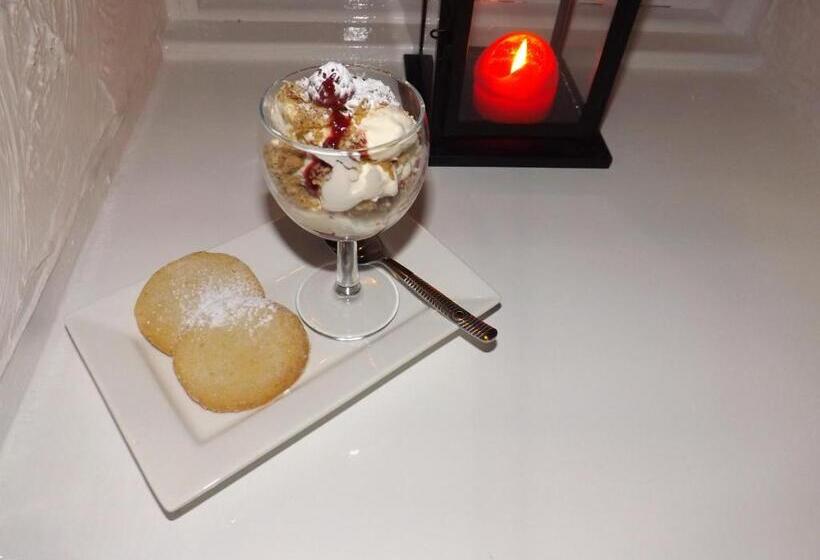 فندق Cairndow Stagecoach Inn
