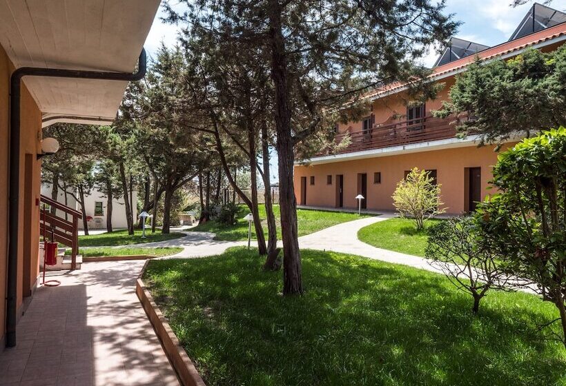 Отель Cala Reale