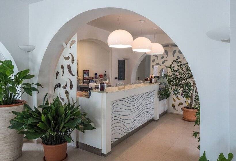 Отель Cala Reale