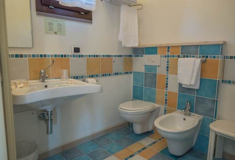 Отель Cala Reale