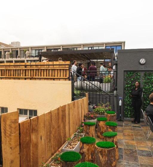 호텔 Cape Diamond Boutique