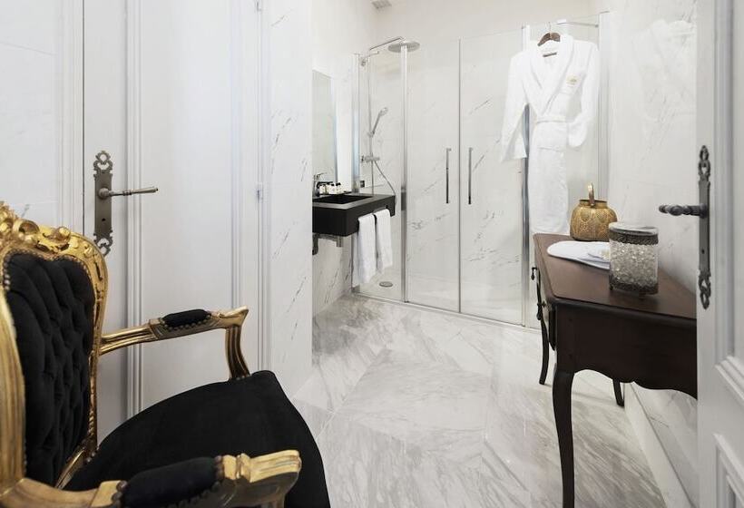 בית מלון כפרי Chateau Le Prieure Saumur  La Maison Younan