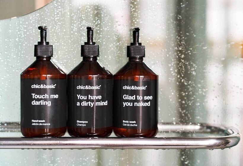 Отель Chic & Basic Born Boutique