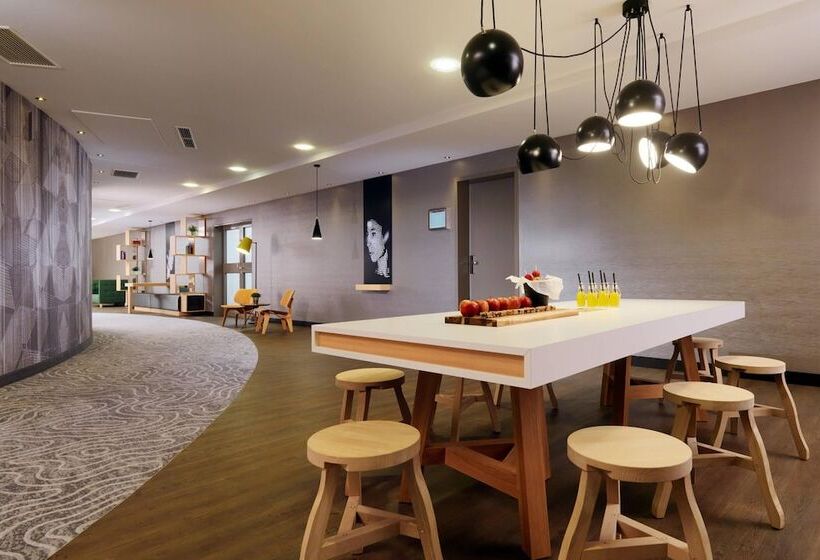 בית מלון כפרי Cologne Marriott
