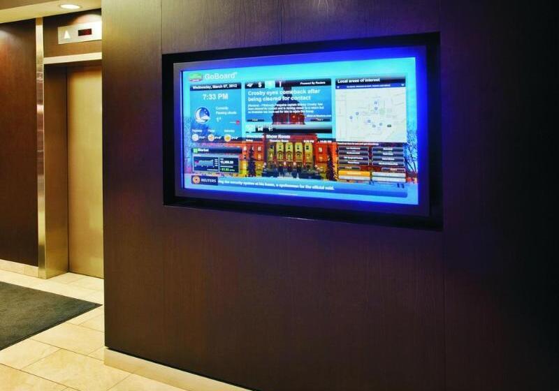 ホテル Courtyard By Marriott Edmonton Downtown