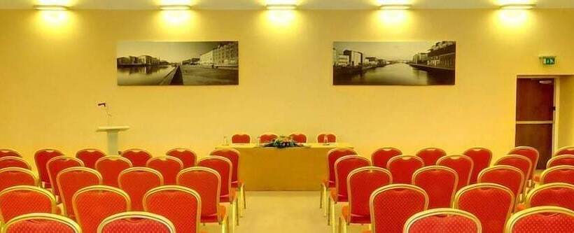 בית מלון כפרי The D