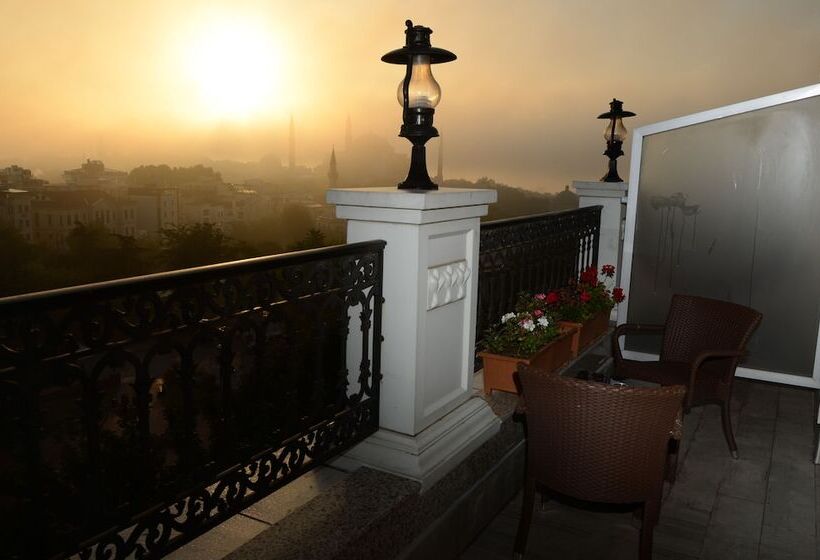 هتل Deluxe Golden Horn Sultanahmet