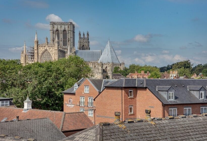 호텔 Doubletree By Hilton York