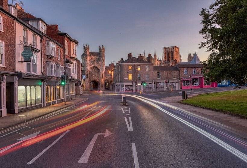 호텔 Doubletree By Hilton York