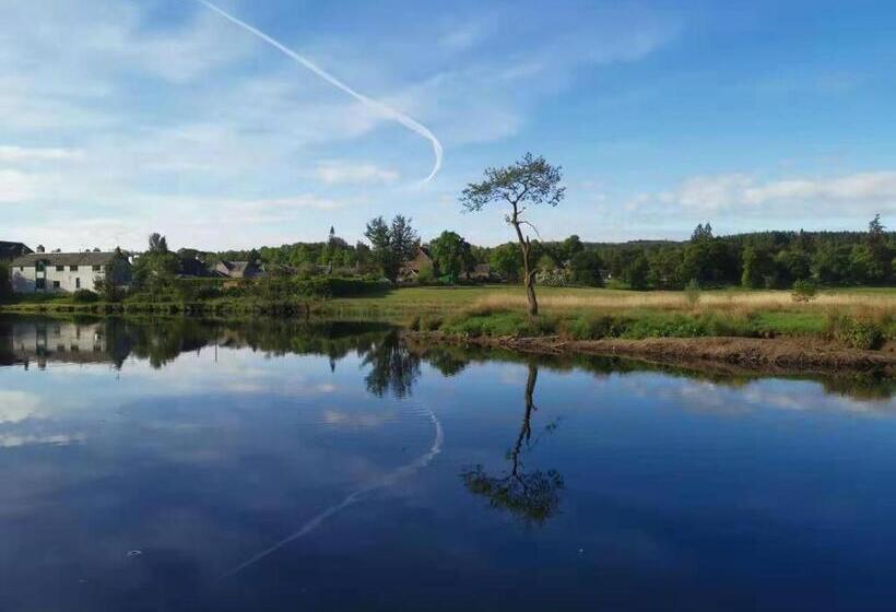 فندق Dreadnought