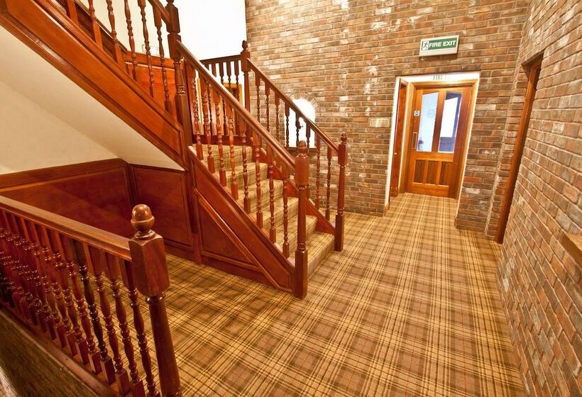 Отель Duke Of Gordon