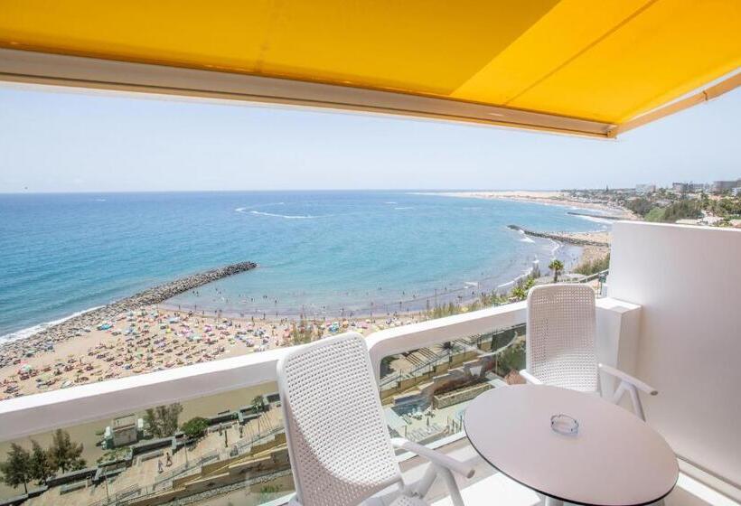 ホテル Europalace