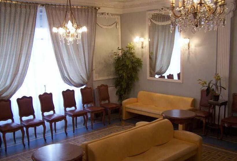 هتل Gloria Et Avenue