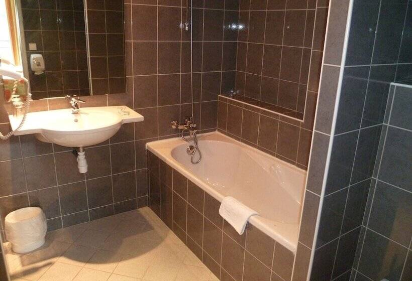 هتل Gloria Et Avenue