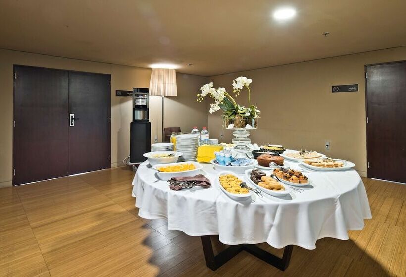 호텔 Golden Tulip Sao Joao Da Madeira