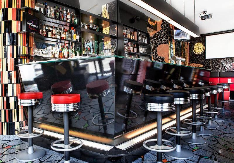 Grand Hotel Downtown