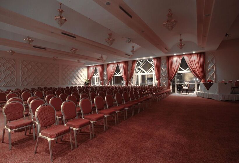 酒店 Grand Mogador Menara & Spa