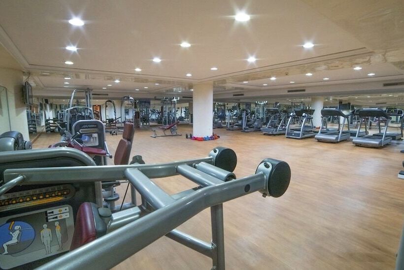 酒店 Grand Mogador Menara & Spa