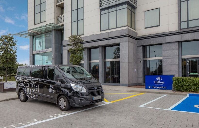 בית מלון כפרי Hilton Dublin Airport