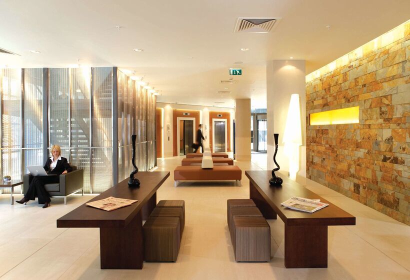 ホテル Hilton London Canary Wharf