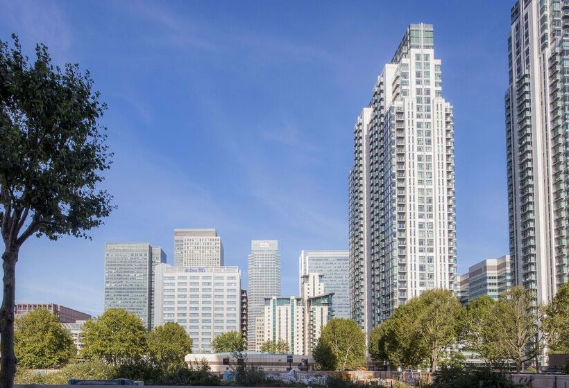هتل Hilton London Canary Wharf