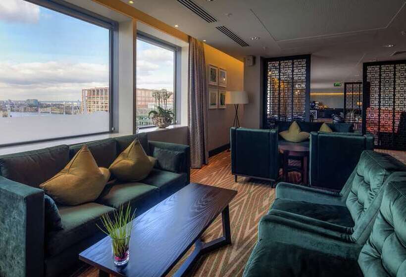 ホテル Hilton London Canary Wharf