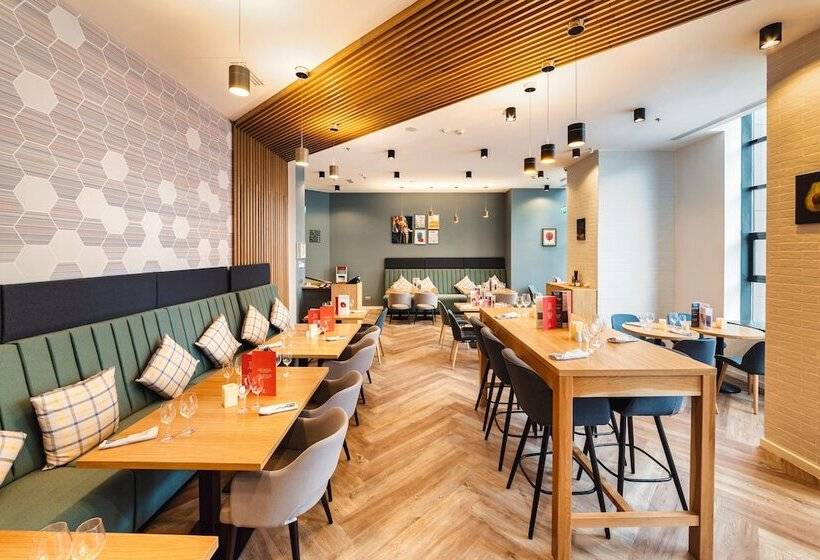 هتل Holiday Inn Bucharest   Times, An Ihg