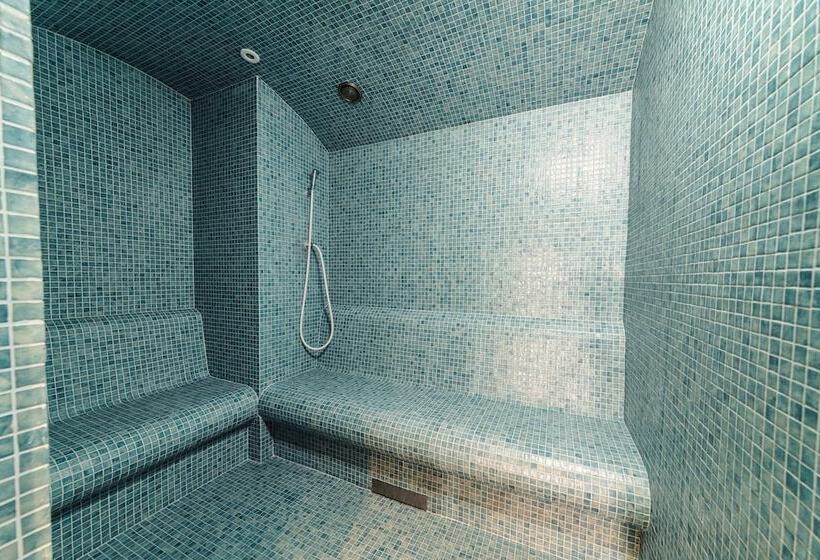 هتل Holiday Inn Bucharest   Times, An Ihg