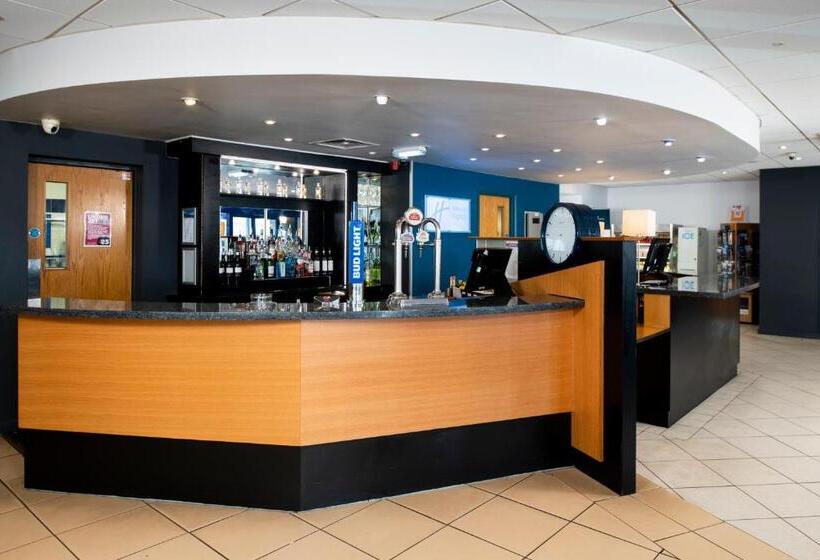 בית מלון כפרי Holiday Inn Express Newcastle Gateshead, An Ihg
