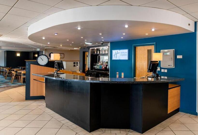 בית מלון כפרי Holiday Inn Express Newcastle Gateshead, An Ihg