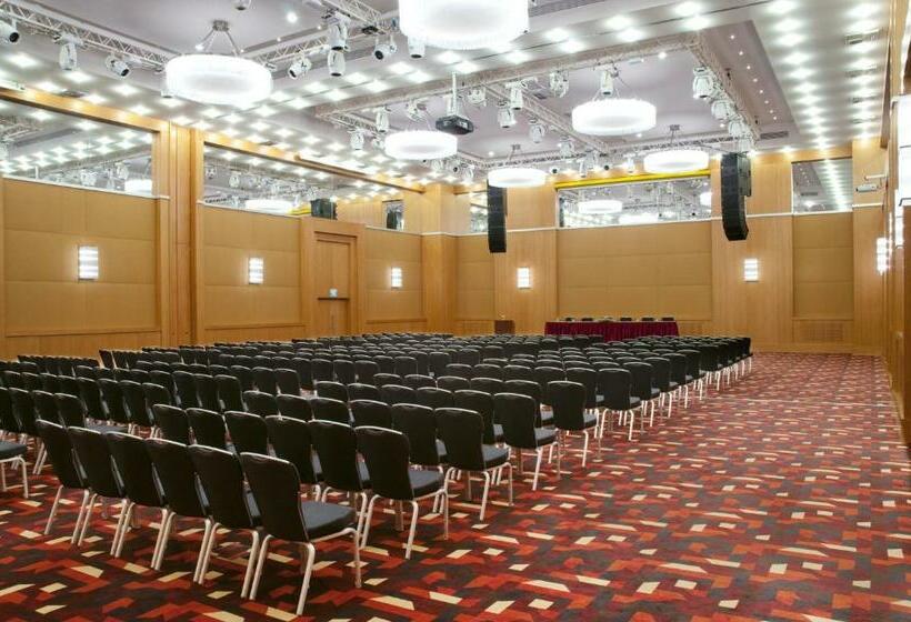 Отель Holiday Inn Moscow Sokolniki, An Ihg