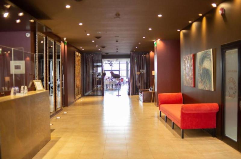 Отель Howard Johnson Plaza Jujuy