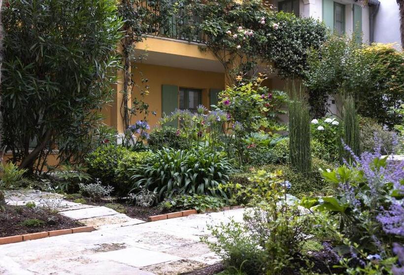 בית מלון כפרי Hôtel De Toiras