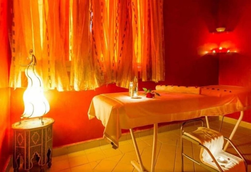 호텔 Hôtel Farah Safi