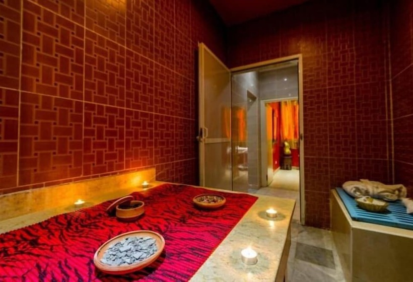 호텔 Hôtel Farah Safi