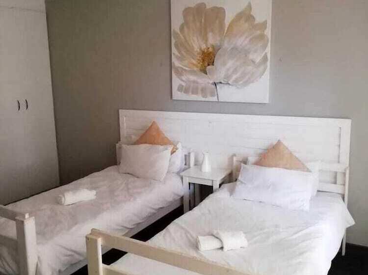 فندق Joie De Vevre Conferences