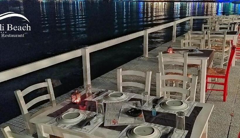 בית מלון כפרי Kanelli Beach