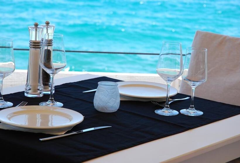 בית מלון כפרי Kanelli Beach