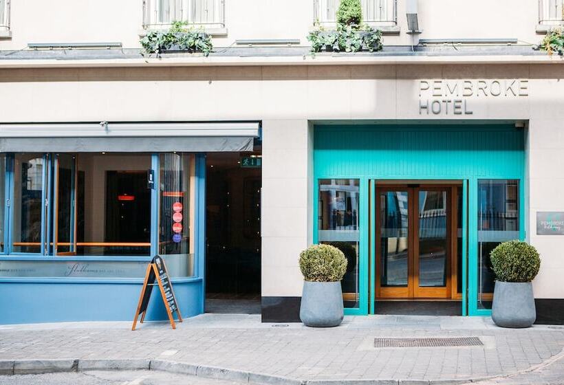 Отель Kilkenny Pembroke