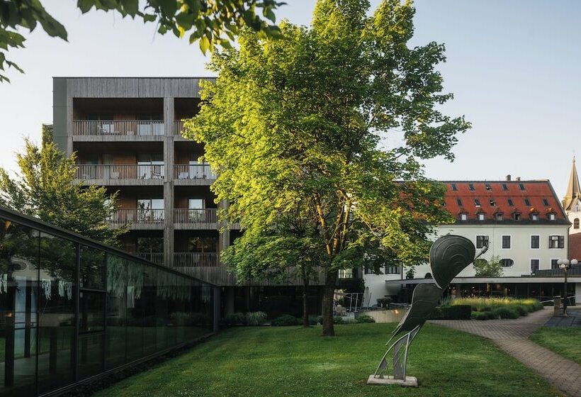 هتل Kristal  Terme Krka