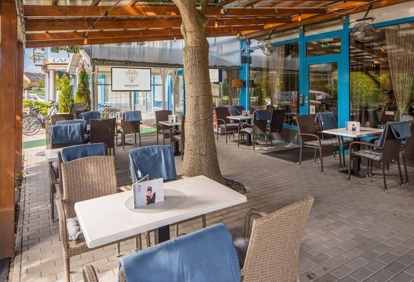 Отель Kristály