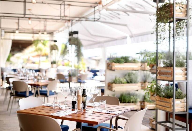 هتل Le Méridien Lav, Split