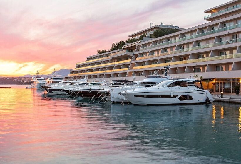 هتل Le Méridien Lav, Split