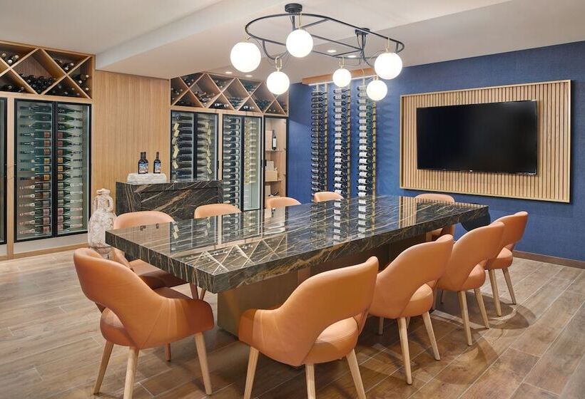 هتل Le Méridien Lav, Split